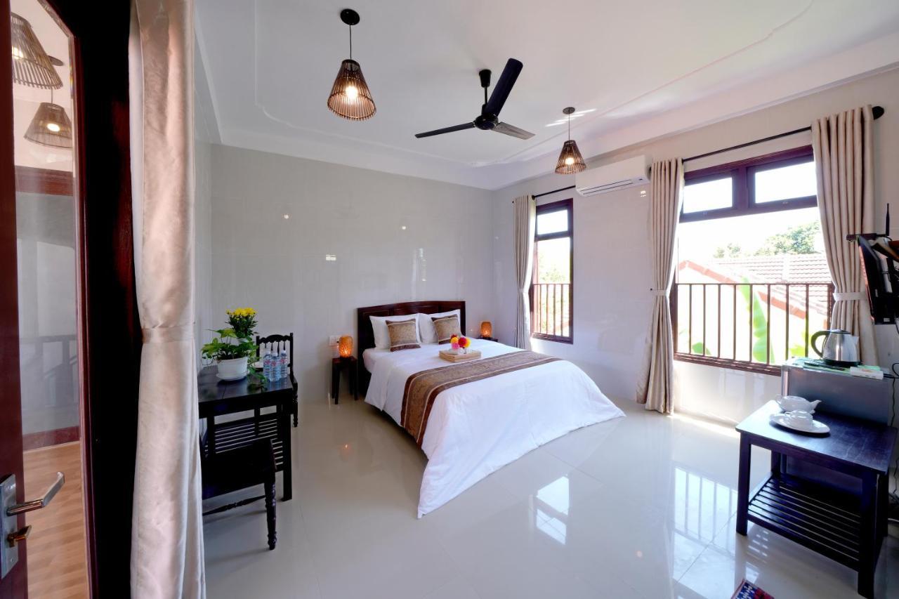 Pink Beach Homestay Хойан Экстерьер фото