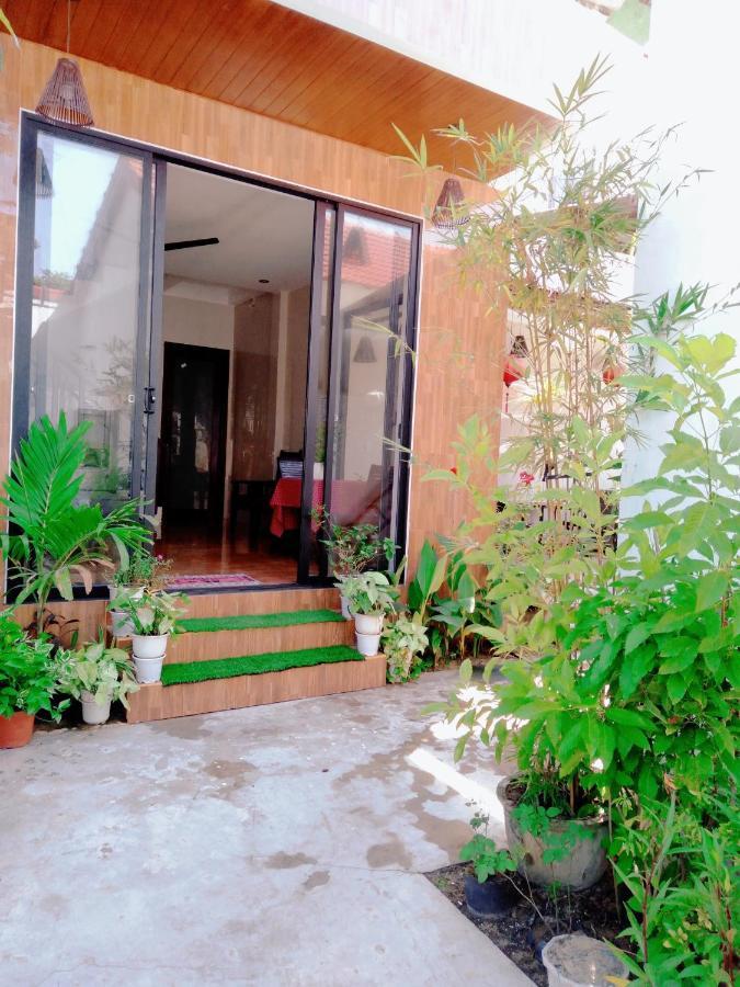 Pink Beach Homestay Хойан Экстерьер фото