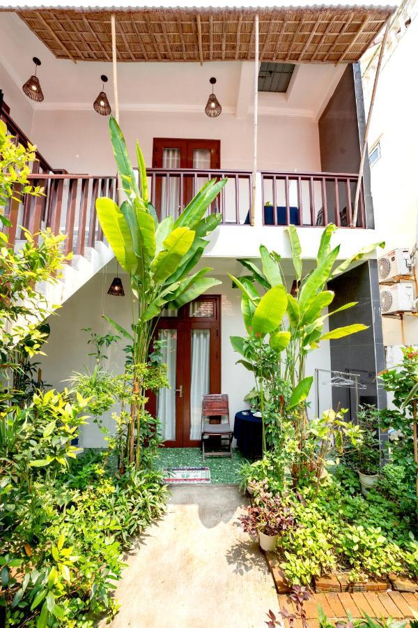 Pink Beach Homestay Хойан Экстерьер фото